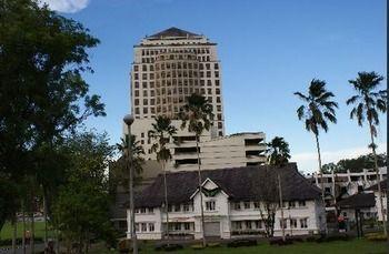 The Apartments At Merdeka Palace Hotel Kuching Exterior foto
